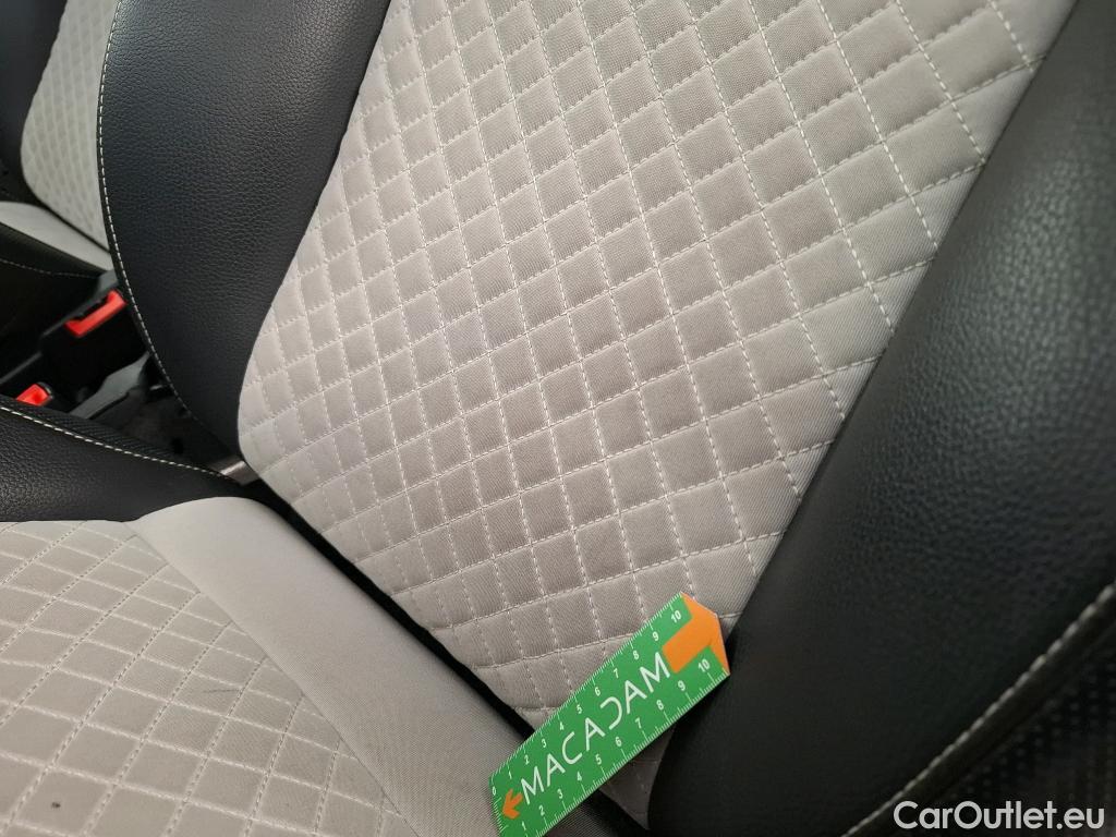  Fiat  500 FIAT  2015 3P Berline 10 70ch BSG Dolcevita #18