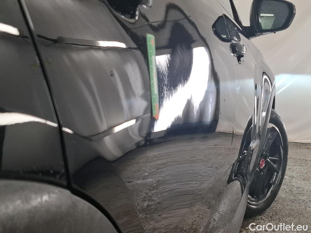  DS  DS7 DS DS 7 Crossback 2017 5P SUV ETENSE 225 PERFORMANCE Line #9