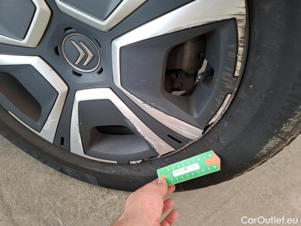  Citroen  C4 CITROEN  / 2020 / 5P / Berline BlueHDi 110 BVM6 Live Pack Business (Ex 655K) #46