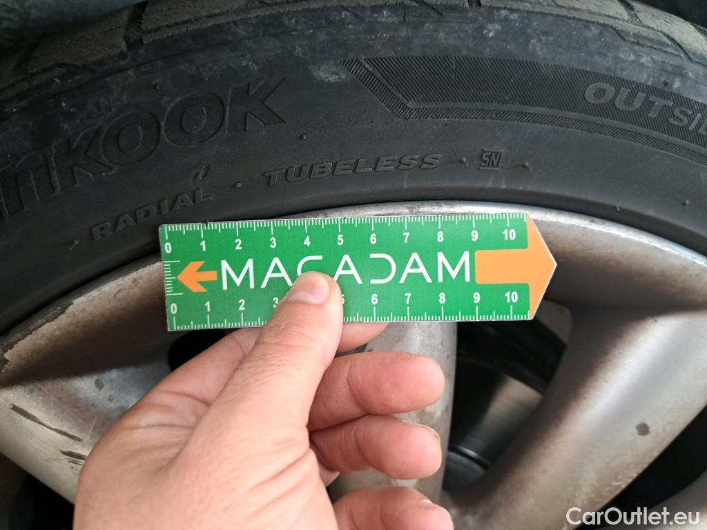  Mini  Mini   / 2014 / 5P / Berline Cooper Edition Greenwich 136 ch #22