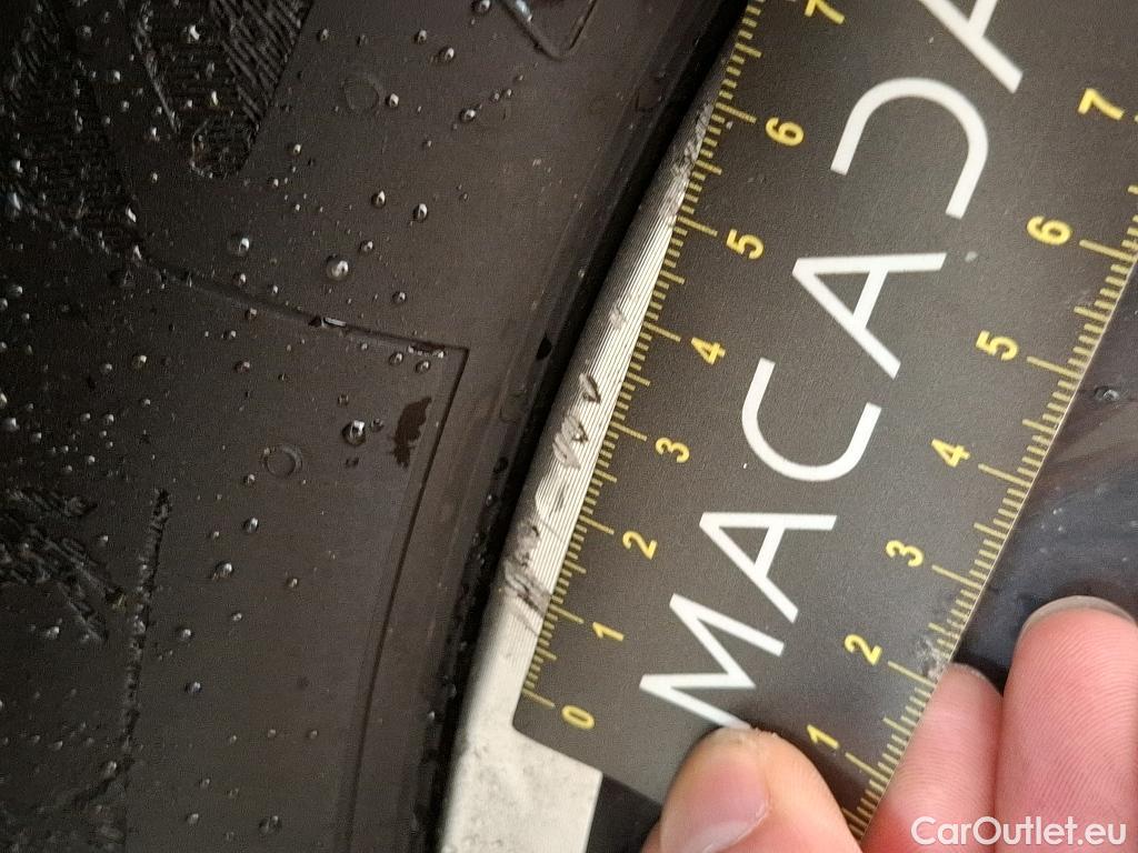  Nissan  Qashqai NISSAN  / 2021 / 5P / Crossover 1.3 MHEV 158ch Xtronic N-Style(SP) #4