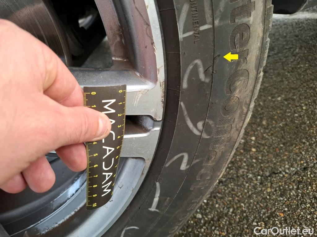  Mercedes  G-Klasee MERCEDES-BENZ GLC / 2019 / 5P / SUV 2.0 GLC 300 E BUSINESS LINE 4MATIC #3