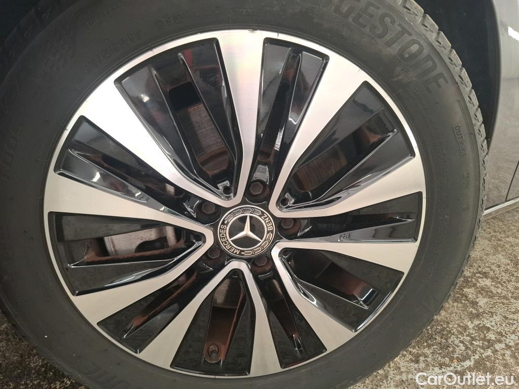  Mercedes  A-Klasse MERCEDES-BENZ Classe A Compact  2018  5P  Berline A 250 e Business Line 8GDCT #2