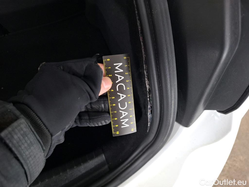  Peugeot  208  Allure Business 1.2 PureTech 100CV BVM6 E6d #15