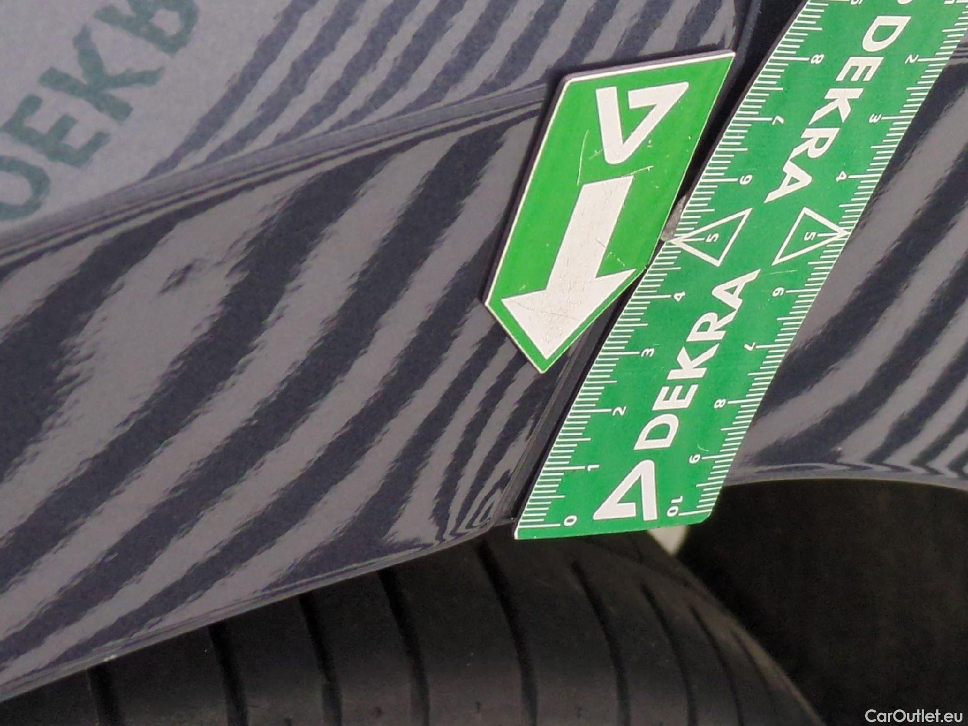  Nissan  Micra NISSAN  / 2016 / 5P / Berline IG-T 92 Business Edition #10