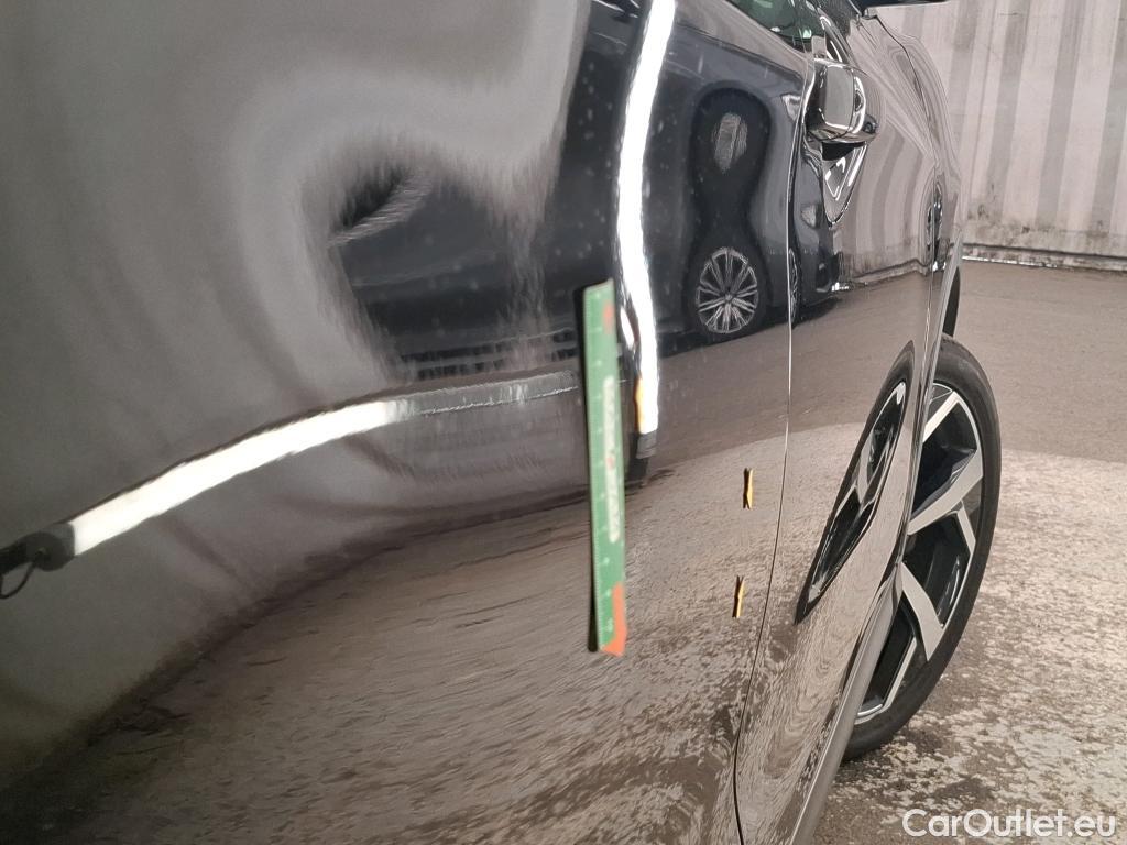  Nissan  Qashqai NISSAN  / 2017 / 5P / Crossover 1.3 DIG-T 160 DCT Tekna #10