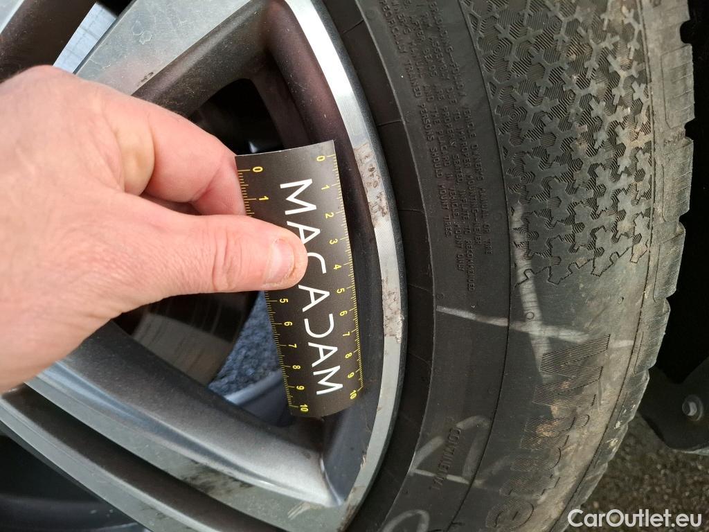  Mercedes  G-Klasee MERCEDES-BENZ GLC / 2019 / 5P / SUV 2.0 GLC 300 E BUSINESS LINE 4MATIC #6