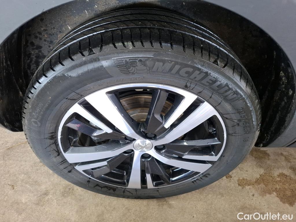  Peugeot  3008  Allure Business 1.2 PureTech 130CV BVM6 E6d #19