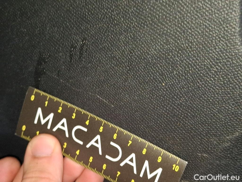  Peugeot  3008 PEUGEOT  / 2020 / 5P / SUV 1.6 HYBRID4 300 E-EAT8 GT #45