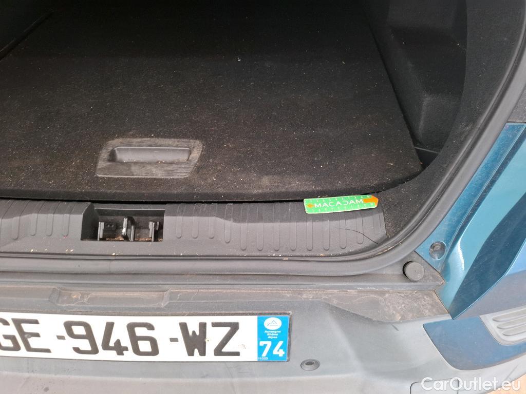  Renault  Arkana RENAULT  / 2021 / 5P / SUV Intens TCe 140 EDC -21B #29