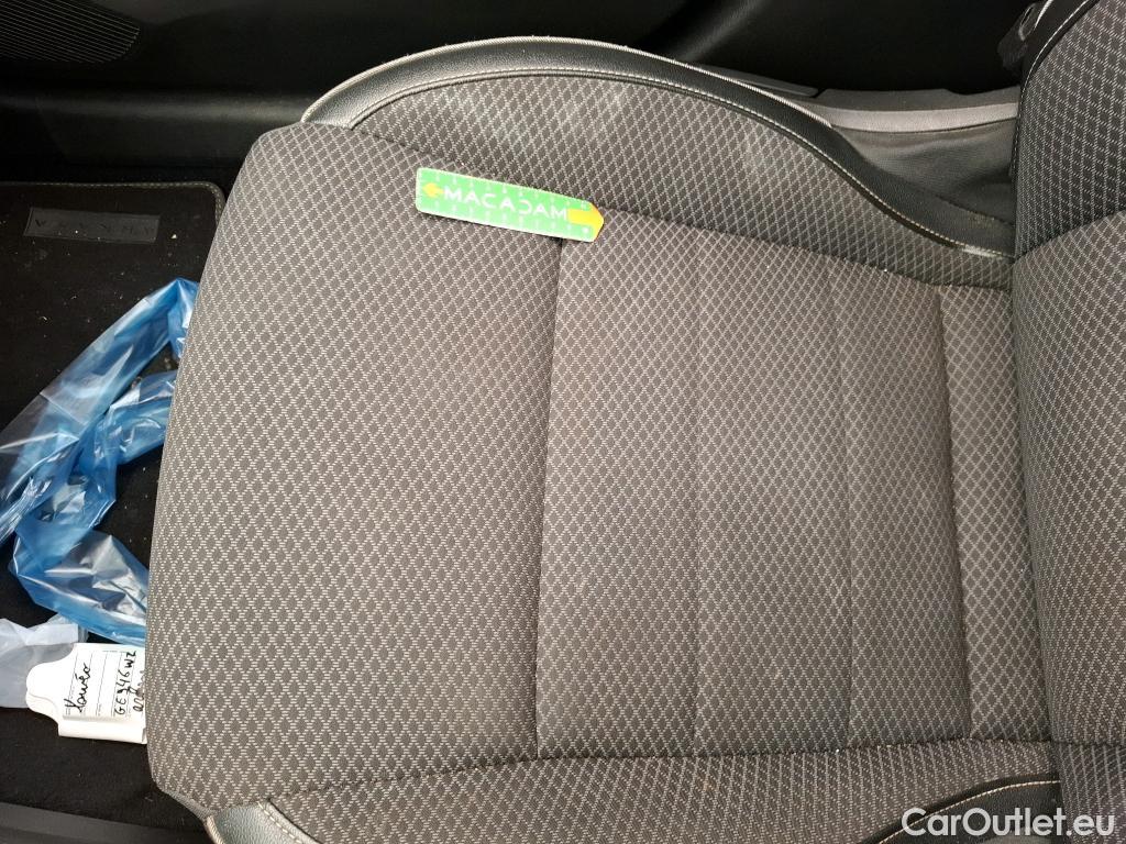  Renault  Arkana RENAULT  / 2021 / 5P / SUV Intens TCe 140 EDC -21B #33