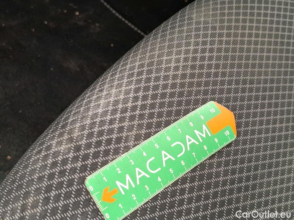  Renault  Arkana RENAULT  / 2021 / 5P / SUV Intens TCe 140 EDC -21B #36