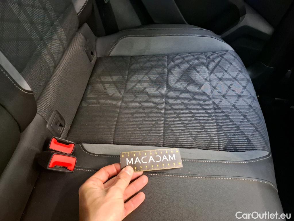  Volkswagen  T-ROC  R-Line 1.5 TSI 150CV BVA7 E6d #30