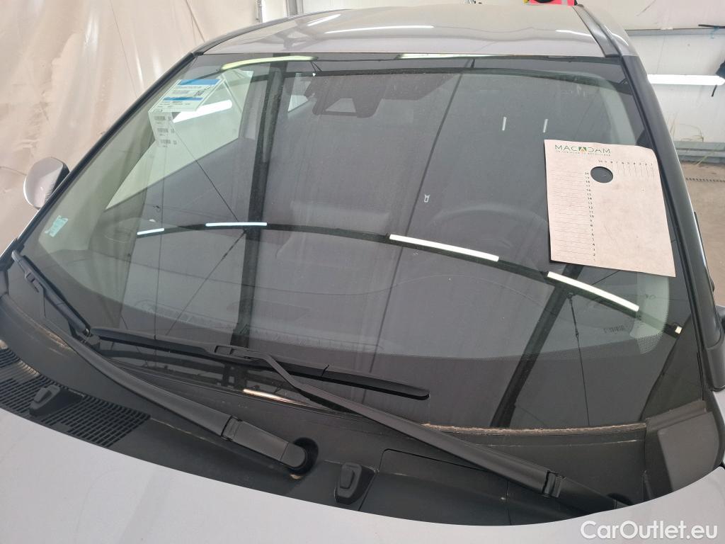  Toyota  Yaris Cross TOYOTA  Hybride / 2021 / 5P / SUV 1.5 HYBRID 116H DYNAMIC BUSINESS BEY AWD #1