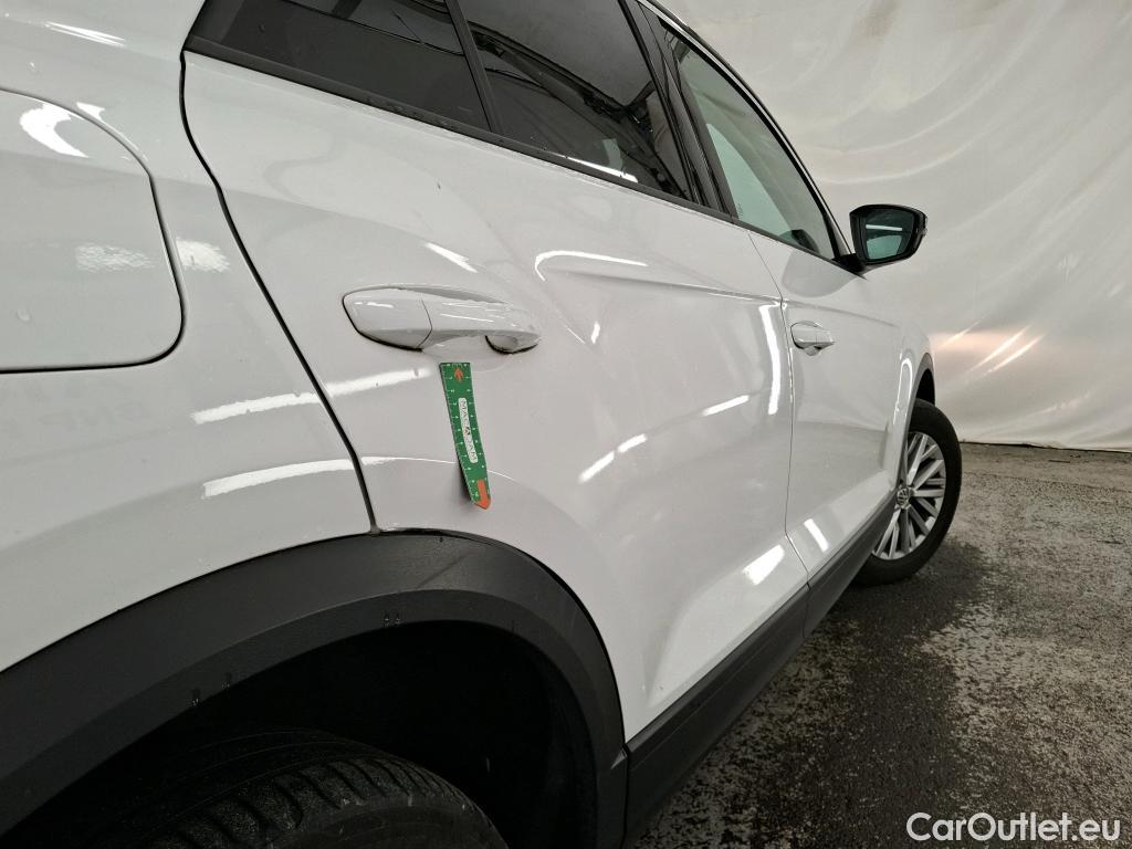  Volkswagen  T-ROC VOLKSWAGEN  / 2017 / 5P / SUV 1.6 TDI 115 LOUNGE BUSINESS #8