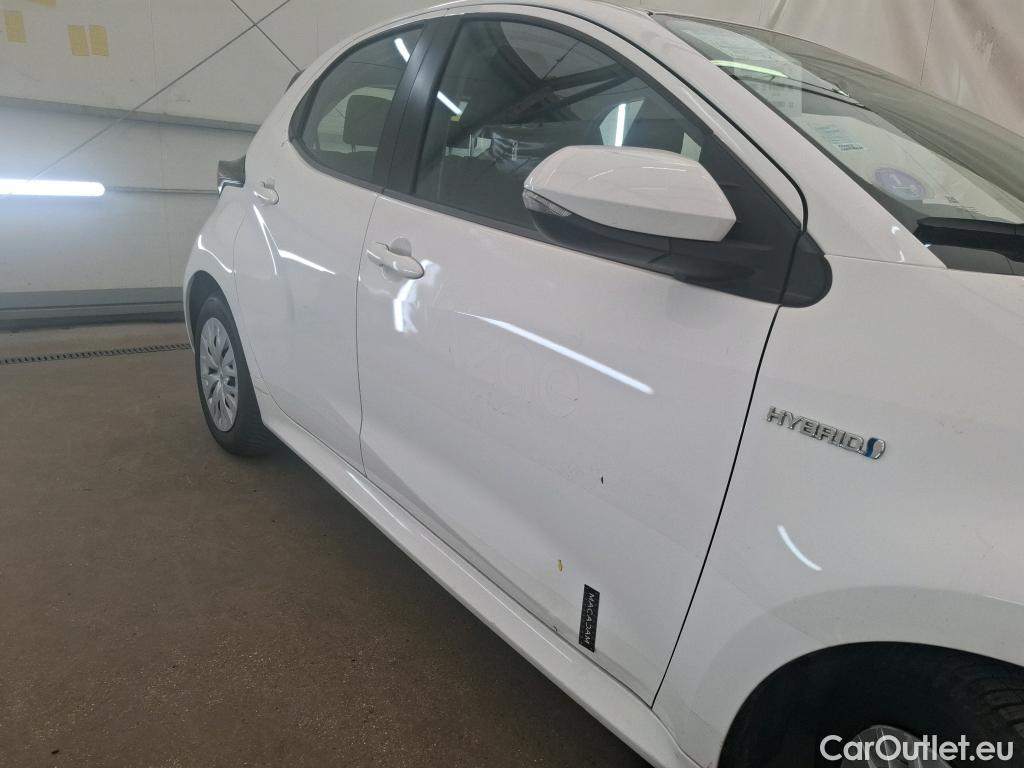  Toyota  Yaris TOYOTA  Hybride / 2019 / 5P / Berline Hybride 116h France Business #1