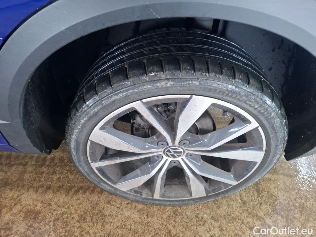  Volkswagen  T-ROC  R-Line 1.5 TSI 150CV BVA7 E6d #45