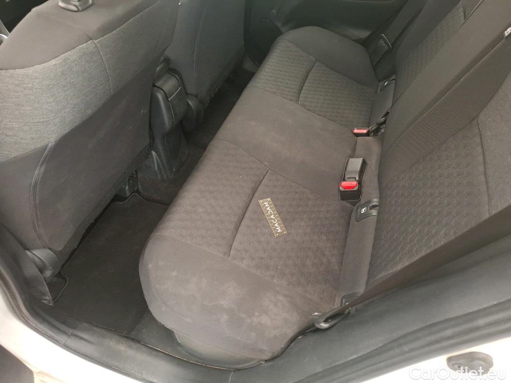  Toyota  Yaris TOYOTA  Hybride / 2019 / 5P / Berline Hybride 116h France Business #46