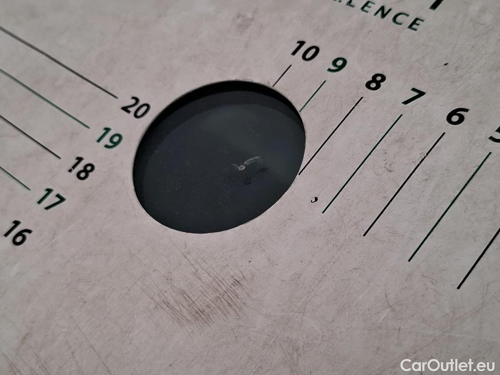  Toyota  Yaris Cross TOYOTA  Hybride / 2021 / 5P / SUV 1.5 HYBRID 116H DYNAMIC BUSINESS BEY AWD #2