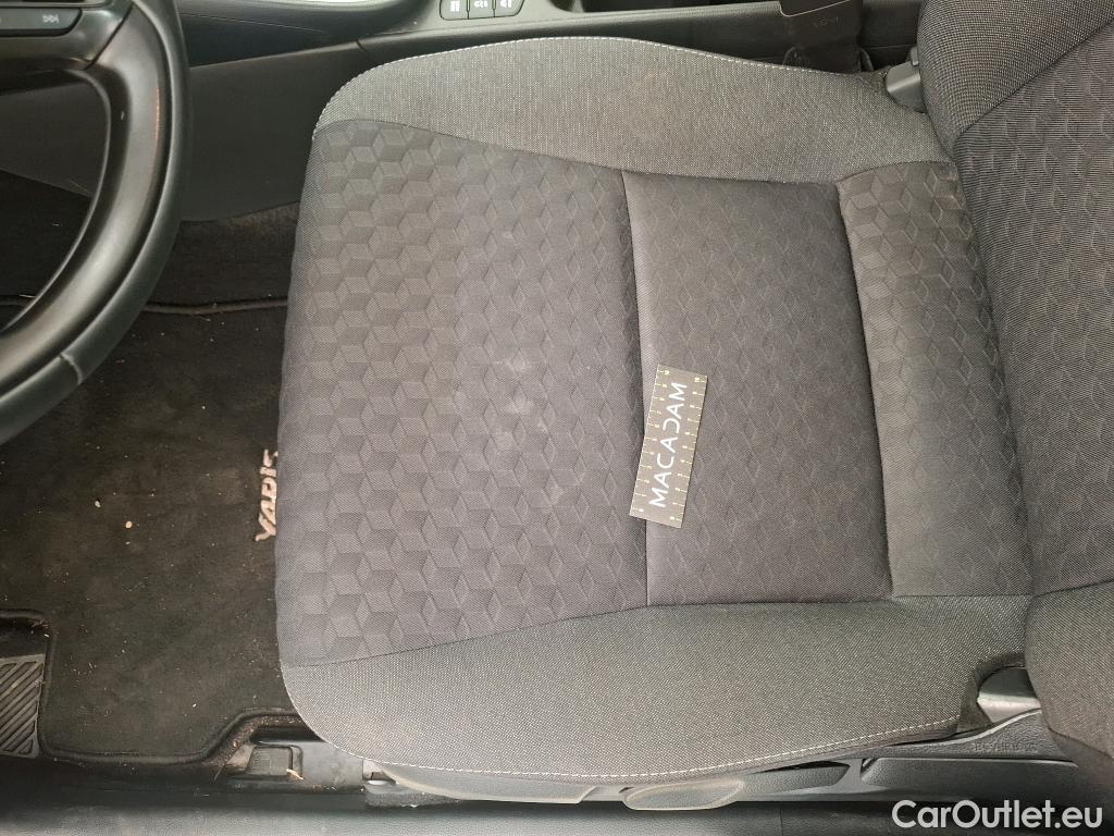  Toyota  Yaris TOYOTA  Hybride / 2019 / 5P / Berline Hybride 116h France Business #44