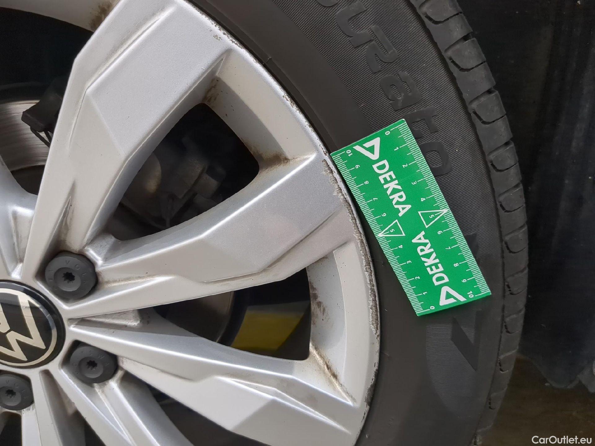  Volkswagen  T-ROC  CARAT  2.0 TDI 150CV BVM6 E6d #3