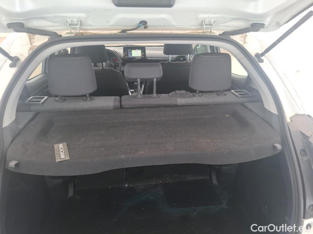  Toyota  Yaris TOYOTA  Hybride / 2019 / 5P / Berline Hybride 116h France Business #37