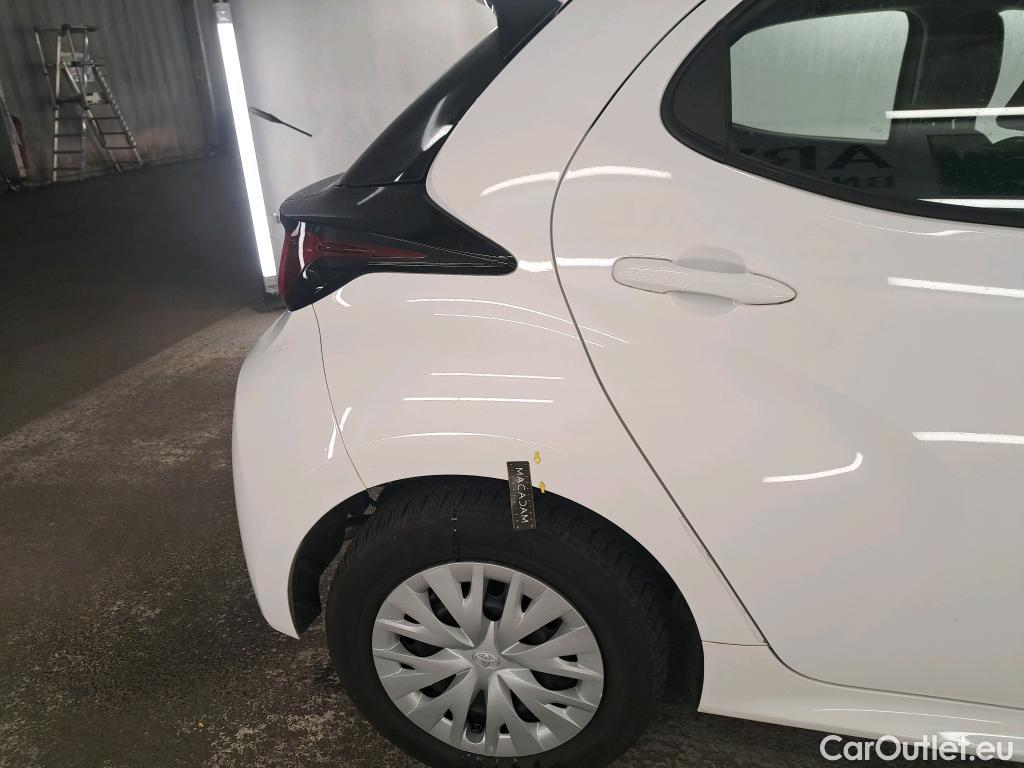  Toyota  Yaris TOYOTA  Hybride / 2019 / 5P / Berline Hybride 116h Dynamic Business Beyond Zer #5