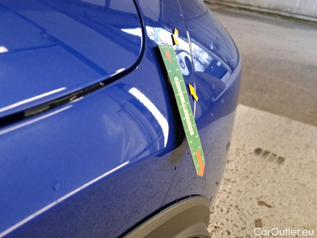  Toyota  C-HR TOYOTA  / 2016 / 5P / SUV 1.8 HYBRIDE 122 DISTINCTIVE #20