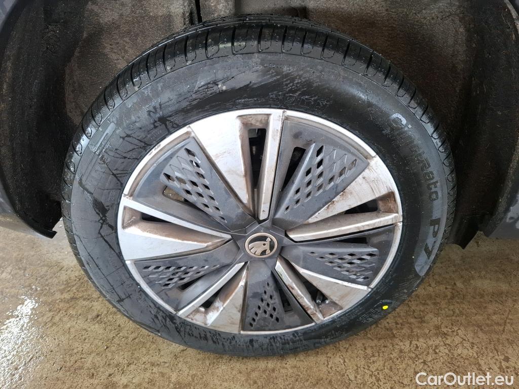  Skoda  Karoq SKODA  / 2022 / 5P / SUV 1.5 TSI 150ch ACT DSG7 Business #42