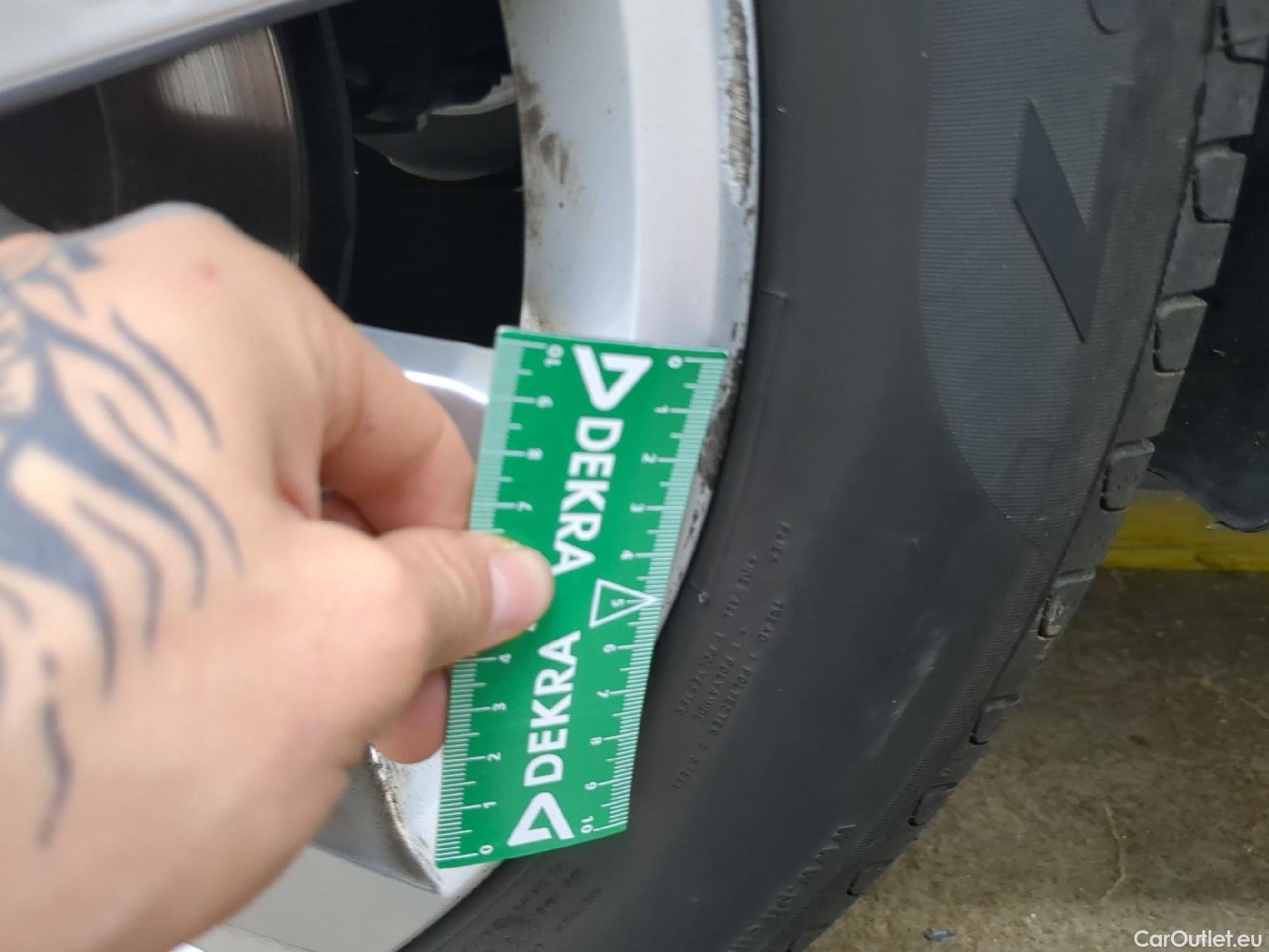  Volkswagen  T-ROC  CARAT  2.0 TDI 150CV BVM6 E6d #1