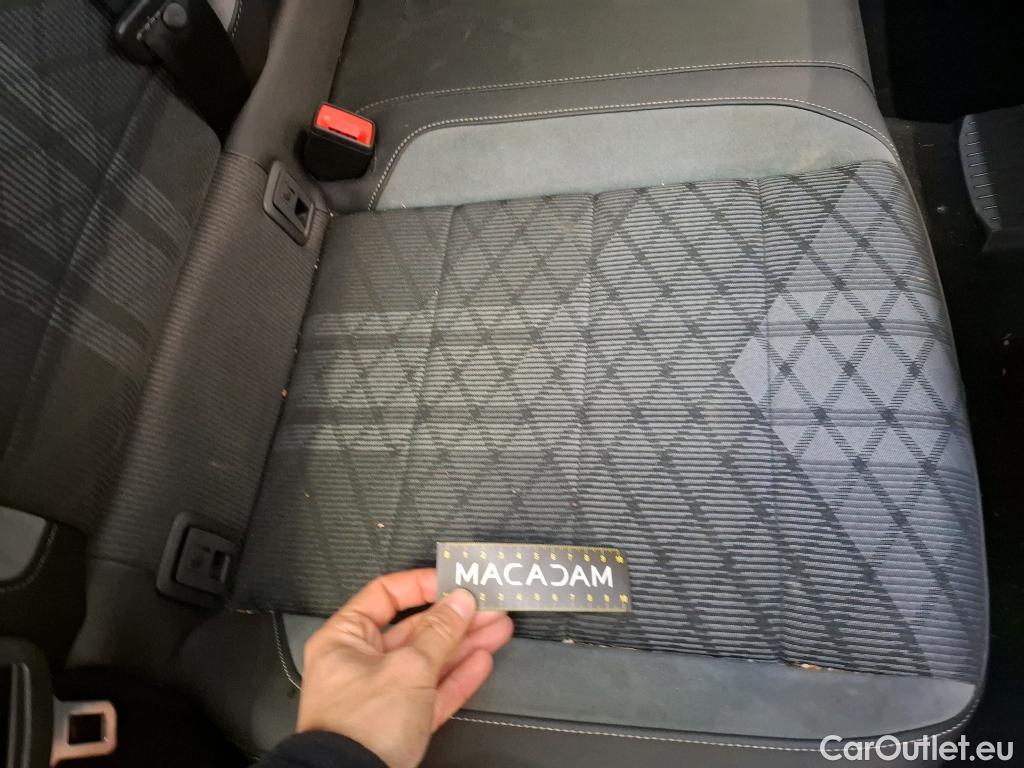  Volkswagen  T-ROC  R-Line 1.5 TSI 150CV BVA7 E6d #29