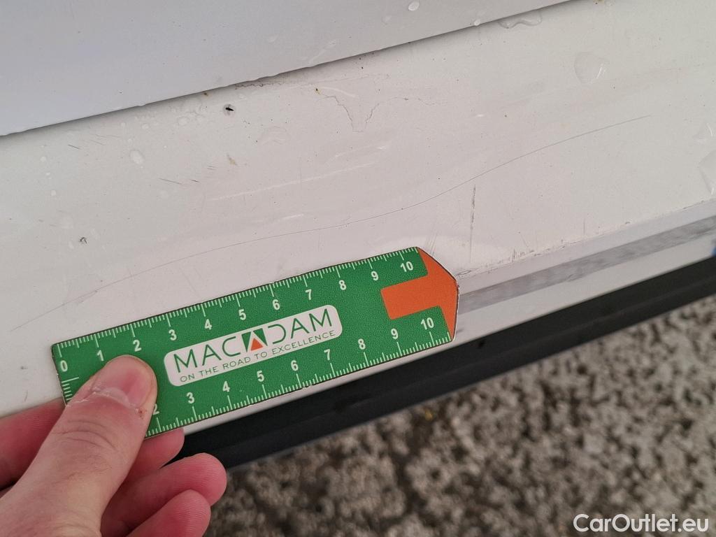  Volkswagen  T-ROC VOLKSWAGEN  / 2017 / 5P / SUV 1.6 TDI 115 LOUNGE BUSINESS #21