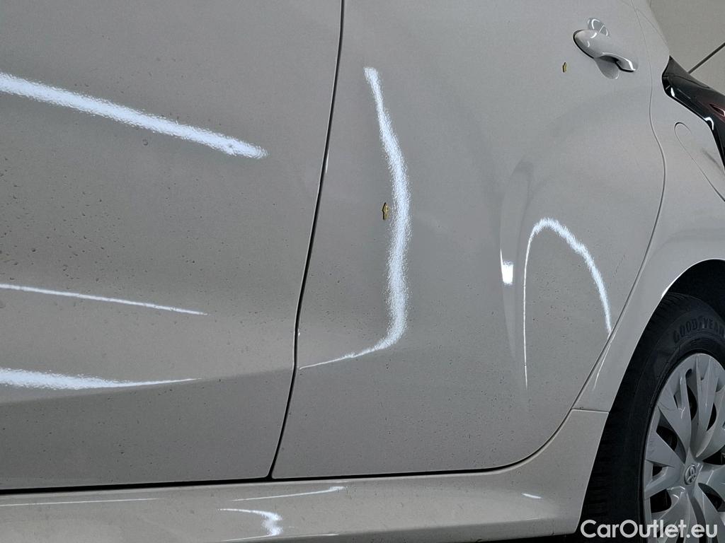  Toyota  Yaris TOYOTA  Hybride / 2019 / 5P / Berline Hybride 116h France Business #17