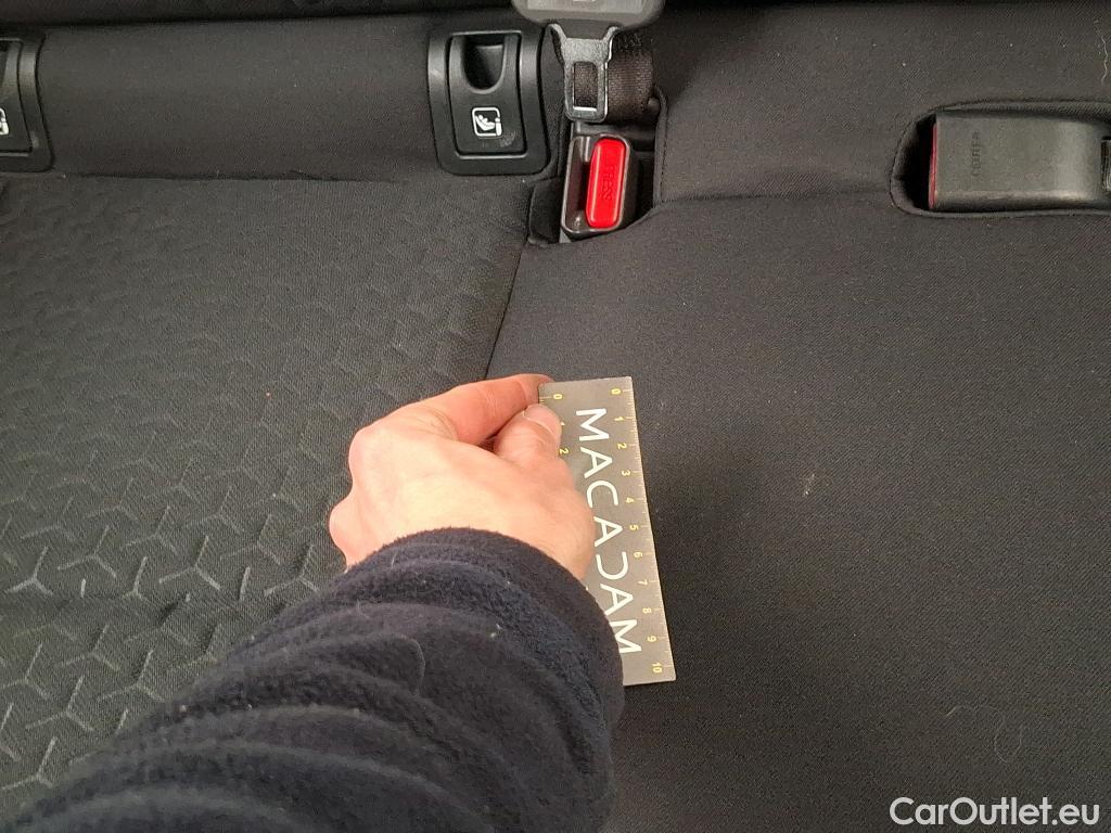  Toyota  Yaris Cross TOYOTA  Hybride / 2021 / 5P / SUV 1.5 HYBRID 116H DYNAMIC BUSINESS BEY AWD #40