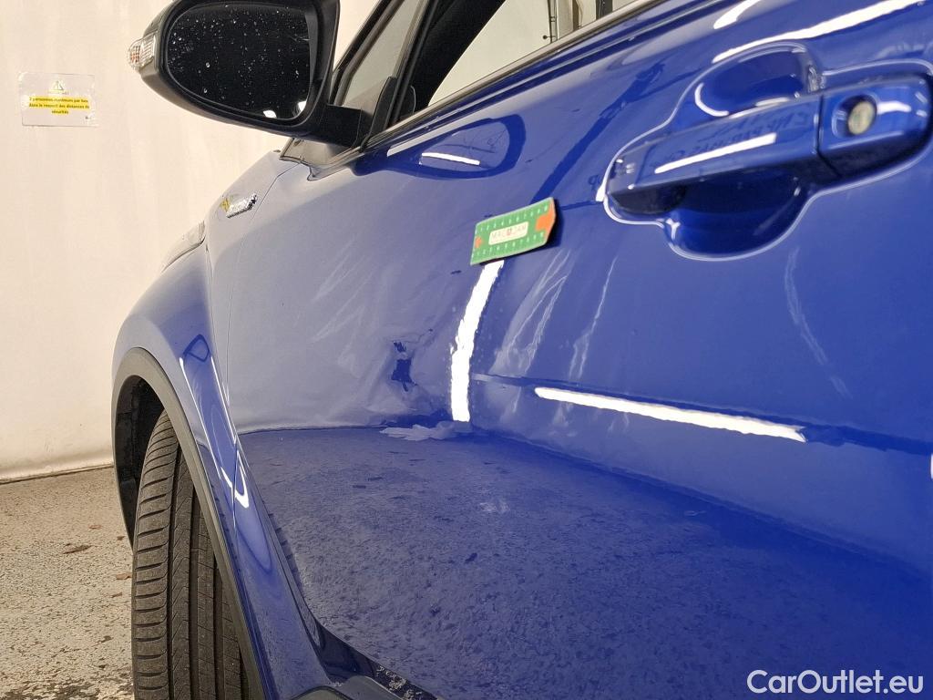  Toyota  C-HR TOYOTA  / 2016 / 5P / SUV 1.8 HYBRIDE 122 DISTINCTIVE #8