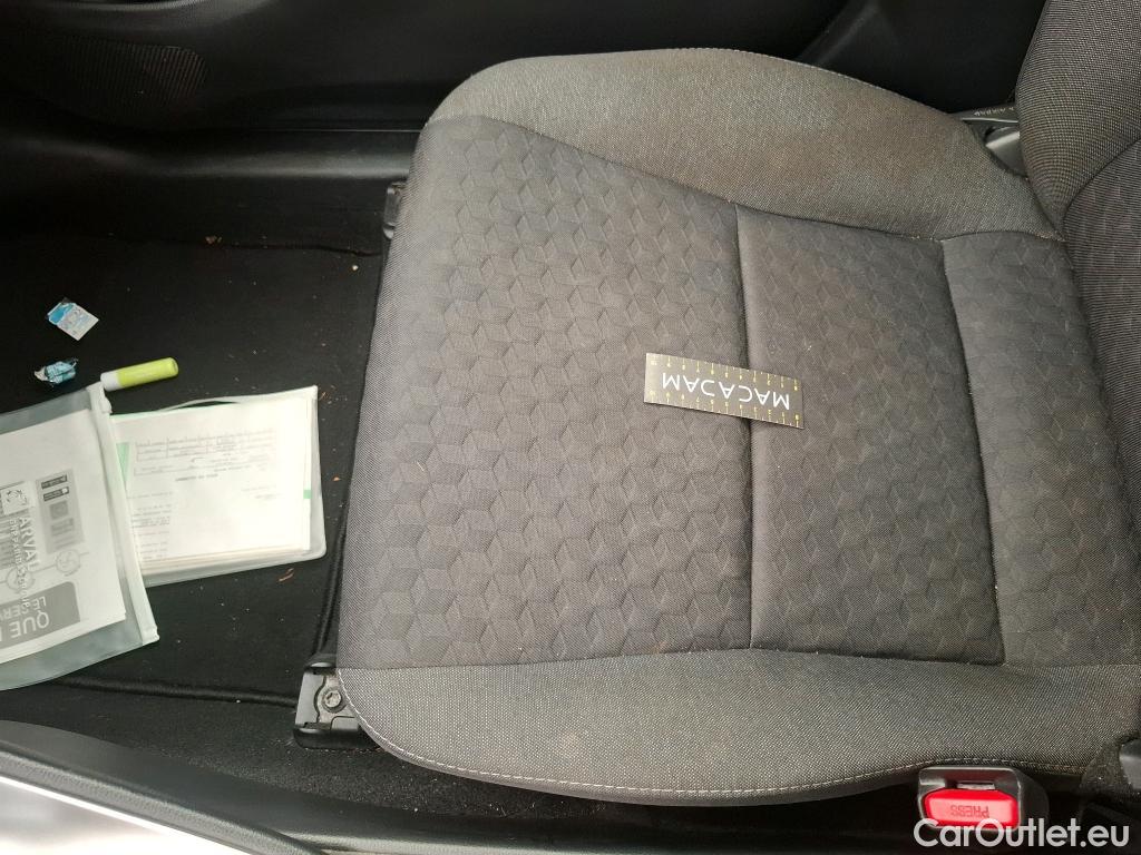  Toyota  Yaris TOYOTA  Hybride / 2019 / 5P / Berline Hybride 116h France Business #41