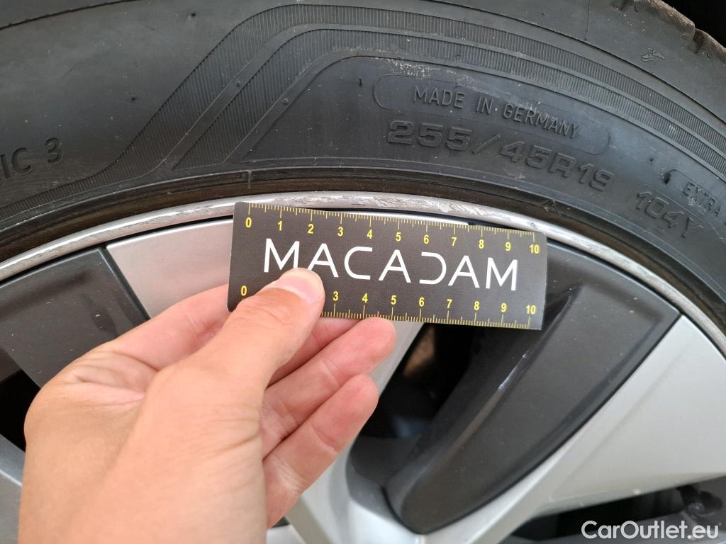  Tesla  Model Y TESLA   2021  5P  SUV RWD #8