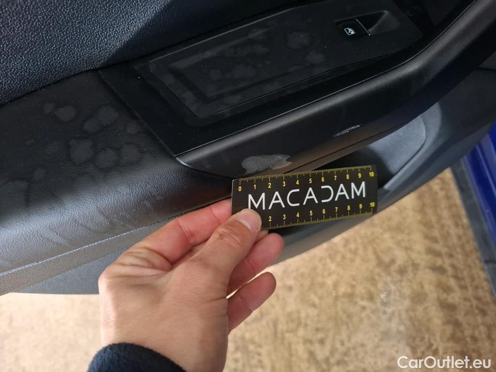  Volkswagen  T-ROC  R-Line 1.5 TSI 150CV BVA7 E6d #6