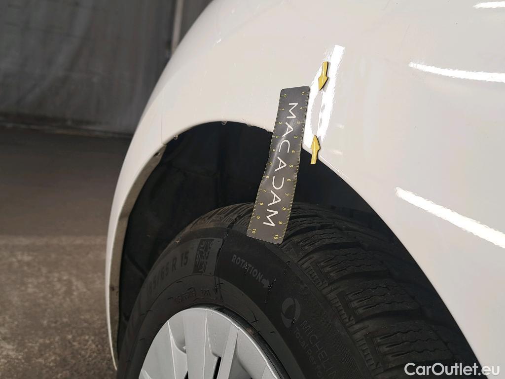  Toyota  Yaris TOYOTA  Hybride / 2019 / 5P / Berline Hybride 116h Dynamic Business Beyond Zer #6