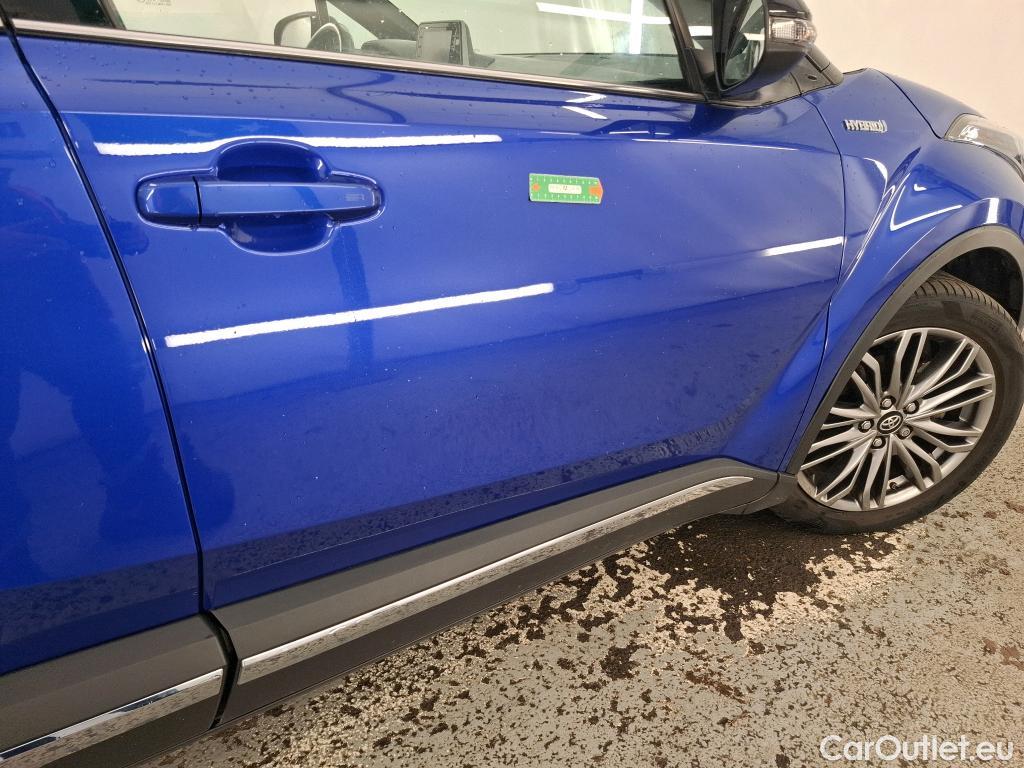  Toyota  C-HR TOYOTA  / 2016 / 5P / SUV 1.8 HYBRIDE 122 DISTINCTIVE #9