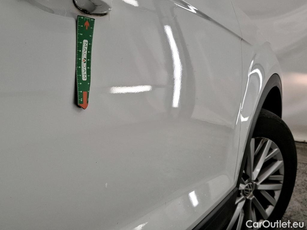  Volkswagen  T-ROC VOLKSWAGEN  / 2017 / 5P / SUV 1.6 TDI 115 LOUNGE BUSINESS #16