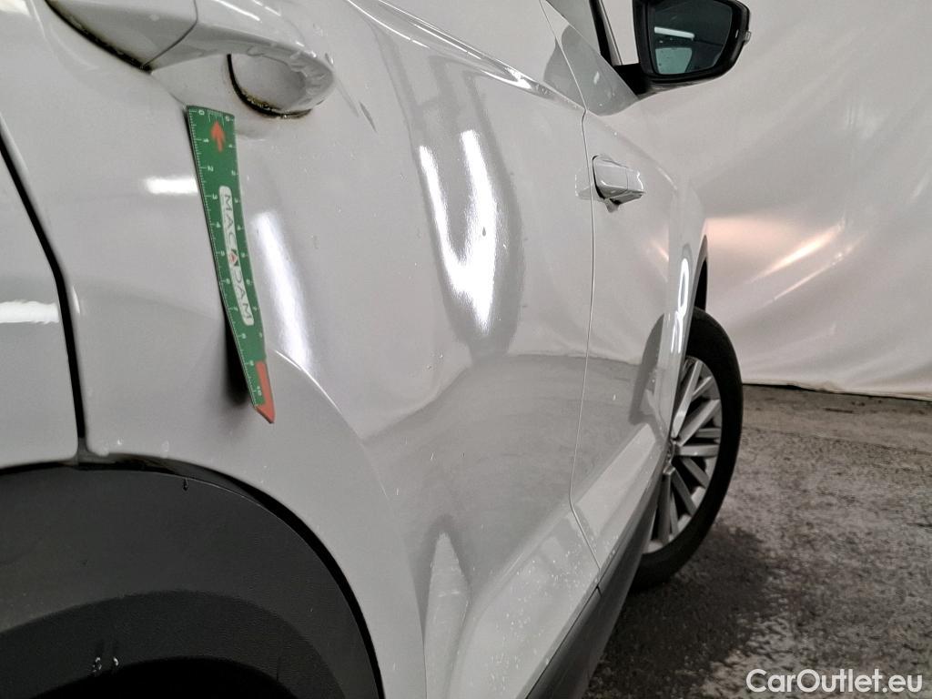  Volkswagen  T-ROC VOLKSWAGEN  / 2017 / 5P / SUV 1.6 TDI 115 LOUNGE BUSINESS #12