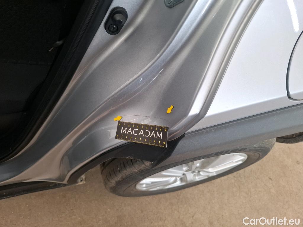  Toyota  Yaris Cross TOYOTA  Hybride / 2021 / 5P / SUV 1.5 HYBRID 116H DYNAMIC BUSINESS BEY AWD #29