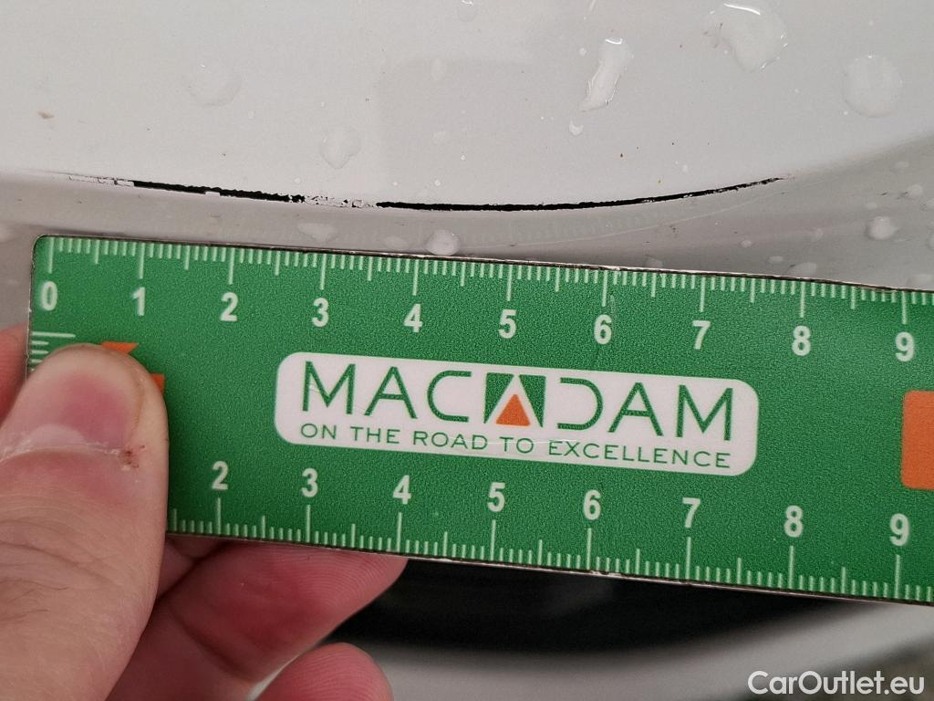  Volkswagen  T-ROC VOLKSWAGEN  / 2017 / 5P / SUV 1.6 TDI 115 LOUNGE BUSINESS #37