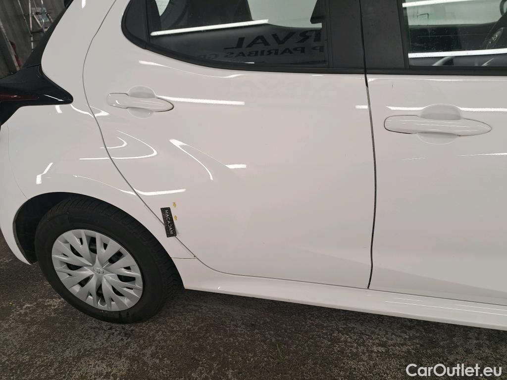  Toyota  Yaris TOYOTA  Hybride / 2019 / 5P / Berline Hybride 116h Dynamic Business Beyond Zer #7