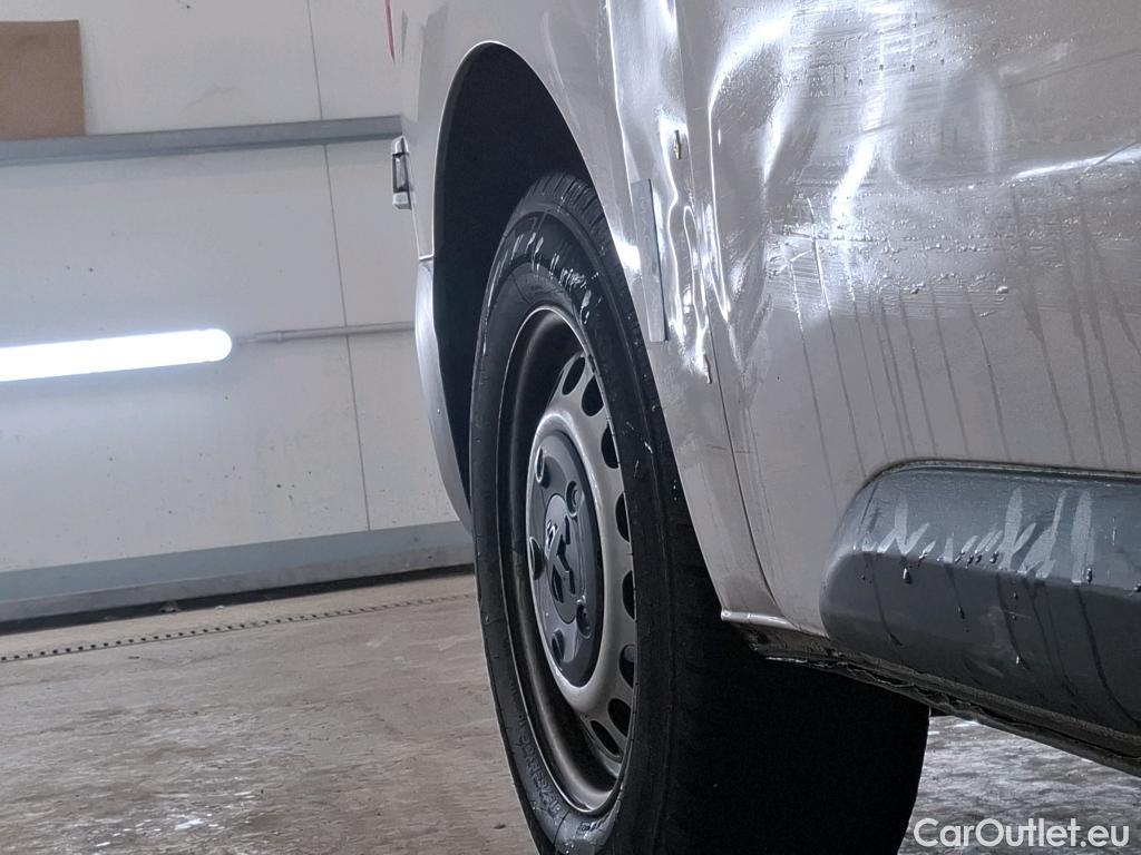  Peugeot  Expert PEUGEOT  / 2016 / 4P / Fourgon tôlé 1.5 BHDI 120 S&S TAILLE M PACK ASPHALT #2