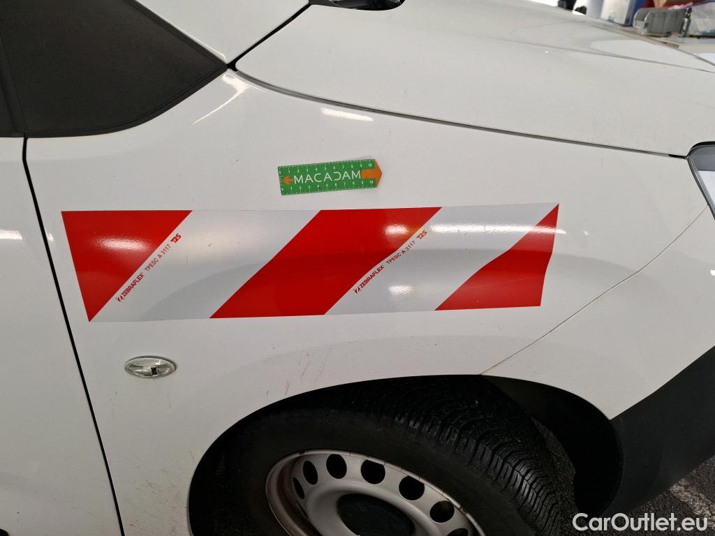  Citroen  Berlingo  Fourgon Club M 1000 1.2 PureTech 130CV BVA8 E6d #15