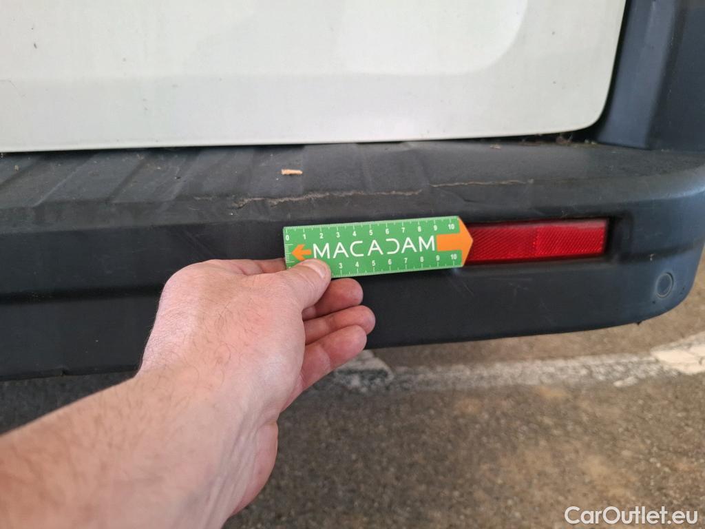  Renault  Trafic RENAULT  VU 4p Fourgon FG-GCF L1H1 1000 dCi 90 #32