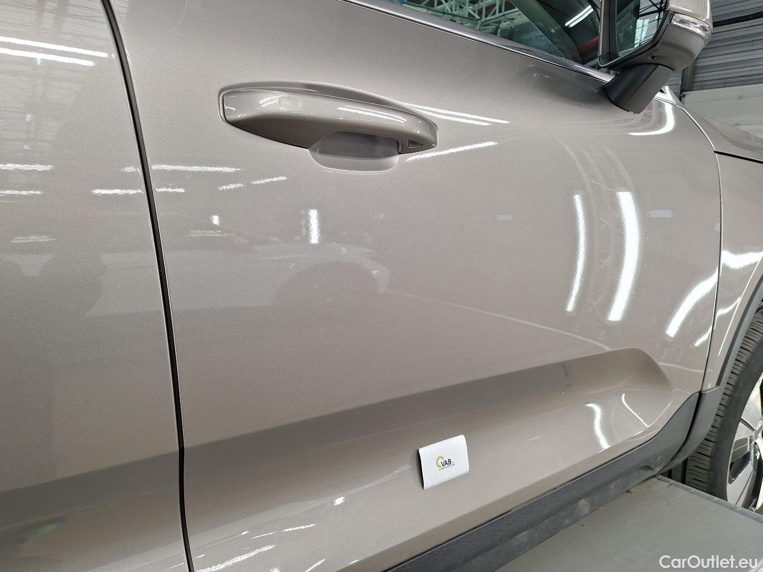  Volvo  XC 40 Volvo, XC40 '17, Volvo XC40 T5 Recharge Geartronic Inscription Expr #5