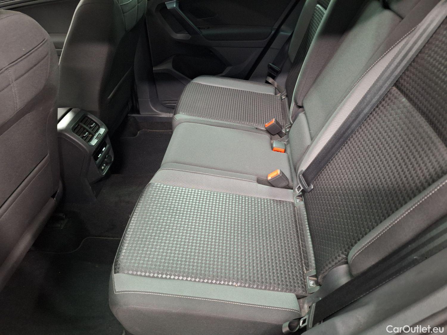  Volkswagen  Tiguan VW,  FL'20, Volkswagen  1.5 TSI 110kW DSG Active 5d #52